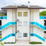 Appartamenti Casa De Lazzari - Piazza Brescia - Adria Holiday Jesolo - Family Apartments