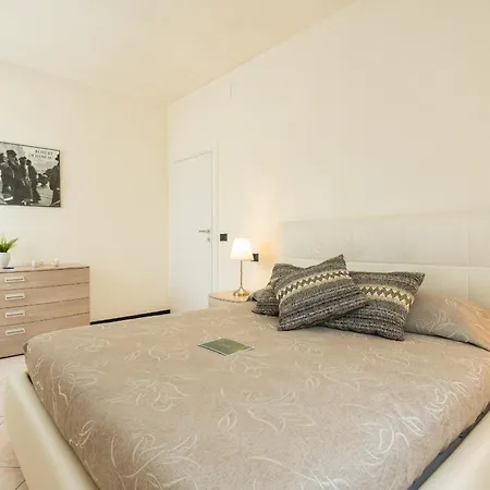 Casa De Lazzari - Piazza Brescia - Adria - Family *