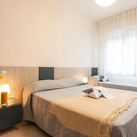 Casa De Lazzari - Piazza Brescia - Adria - Family Apartment Lido di Jesolo