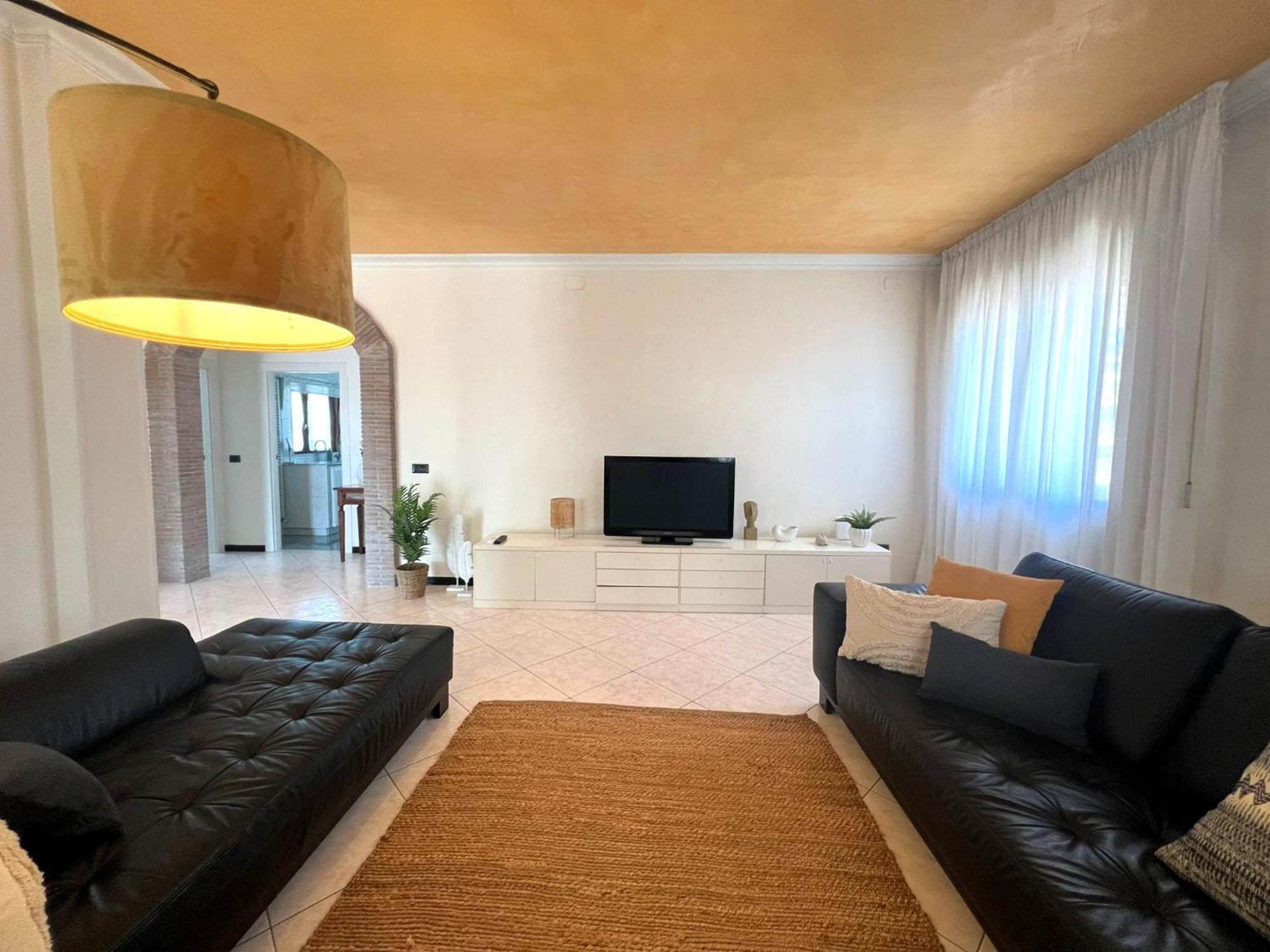 Splendido Attico A Due Passi Da Via Bafile Appartamento