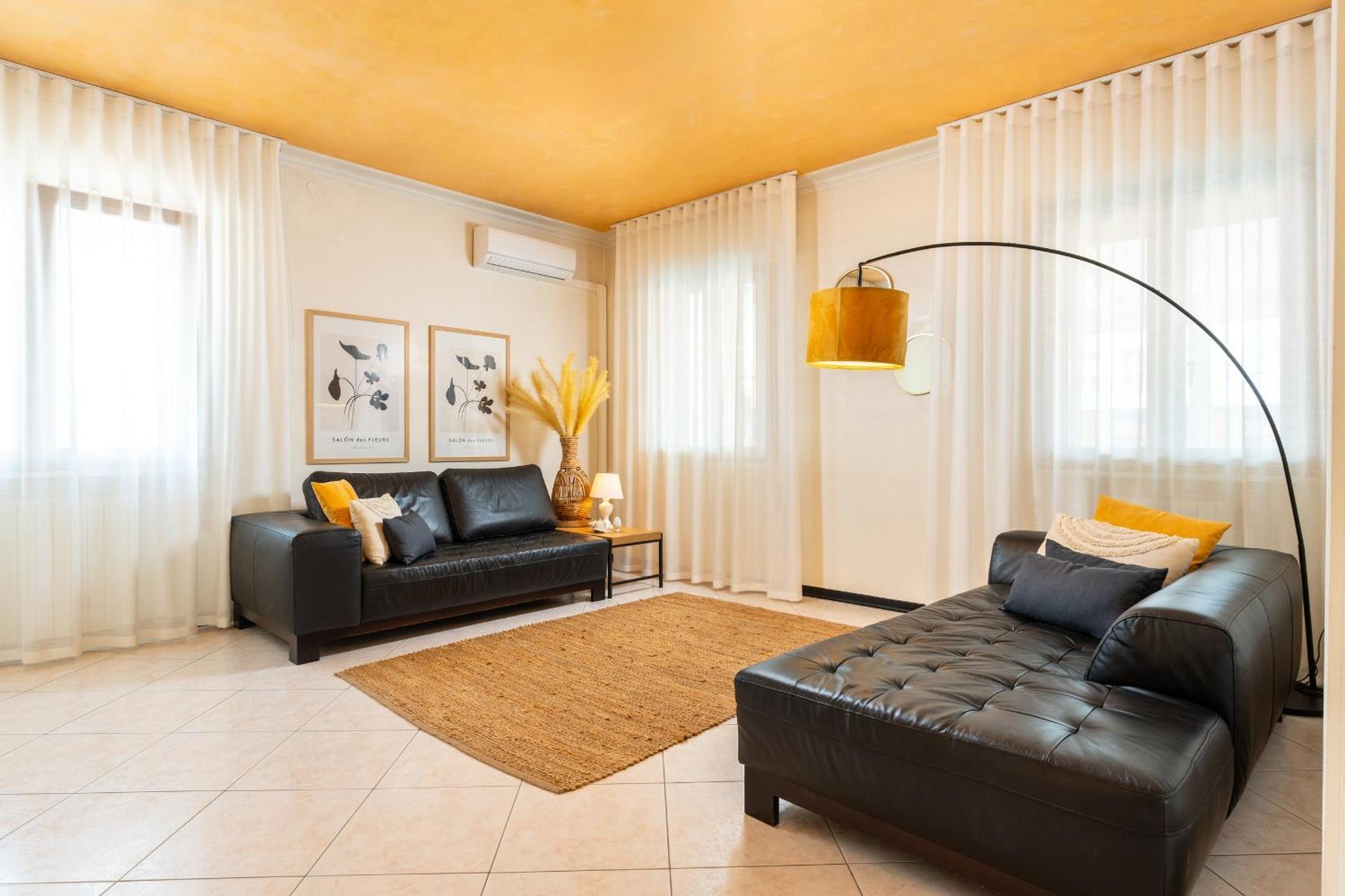 Splendido Attico A Due Passi Da Via Bafile Appartamento